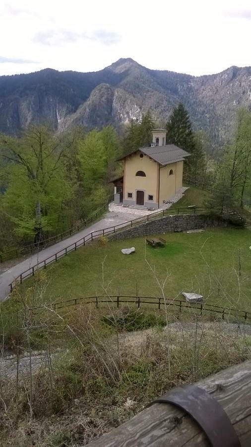 B&B Ai Pini Tiarno di Sopra Eksteriør bilde