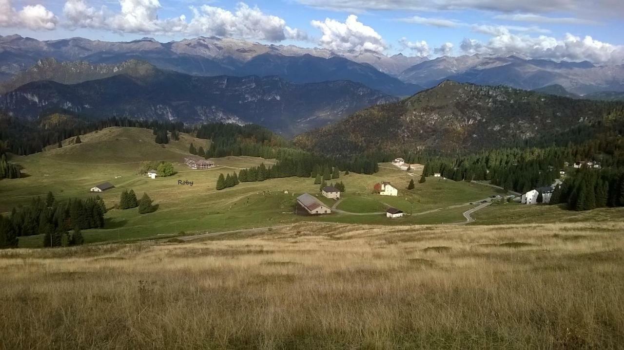 B&B Ai Pini Tiarno di Sopra Eksteriør bilde